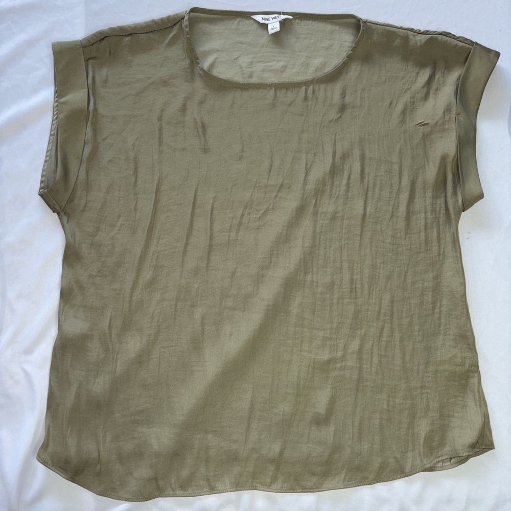 Lightweight Olive Green Blouse By Nine West Sz L Cap Sleeve Silky Top